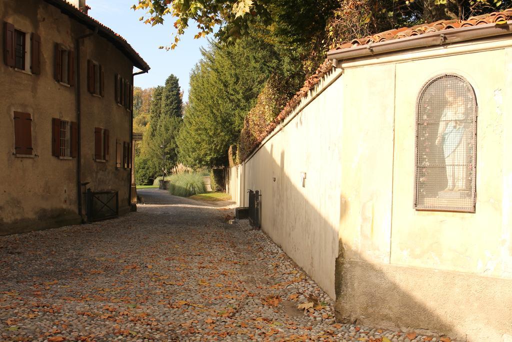 L' Antica Corte Lazzago Como Exteriör bild